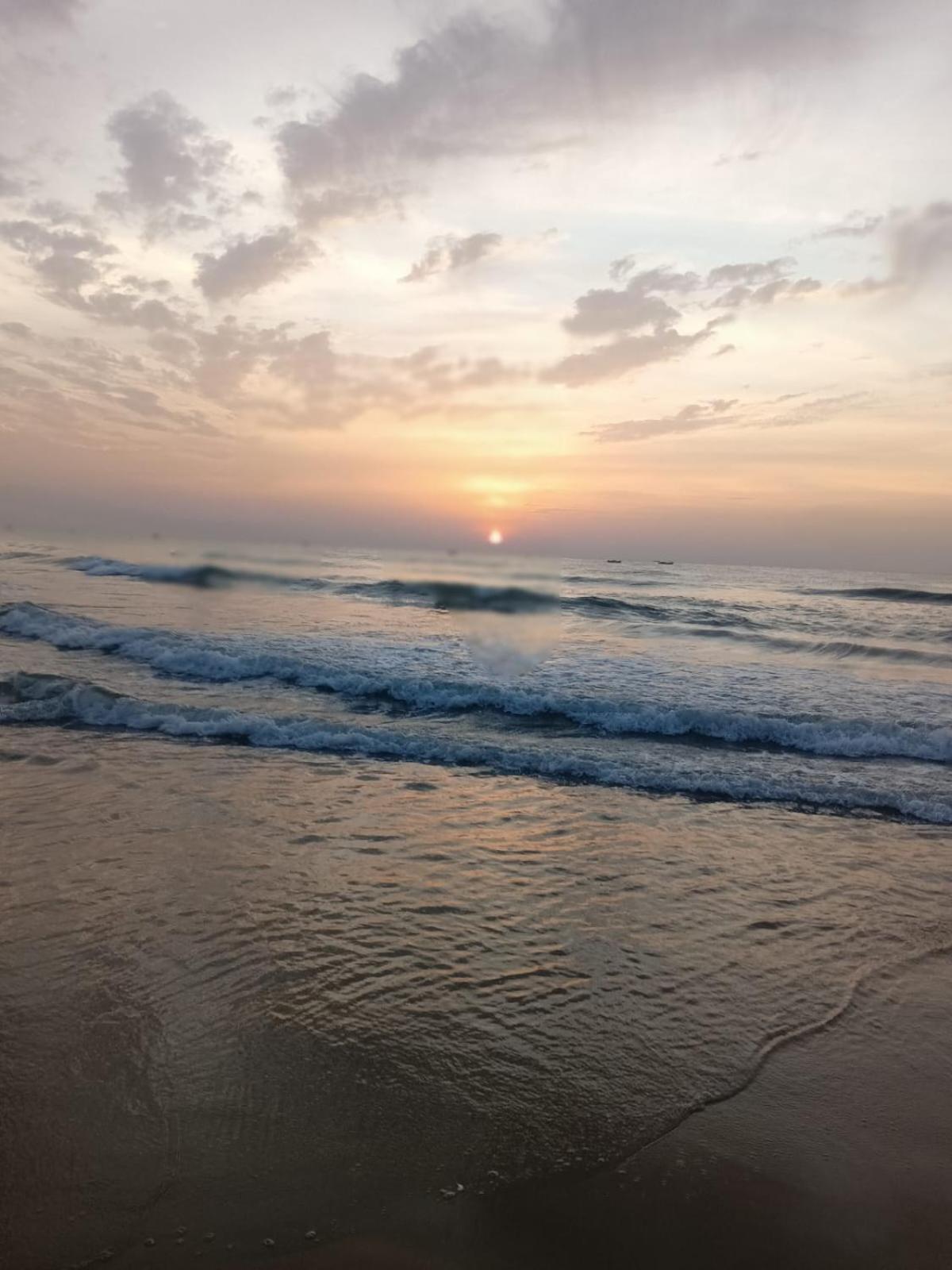 Le'Sap Beach Resort Puduccseri Kültér fotó